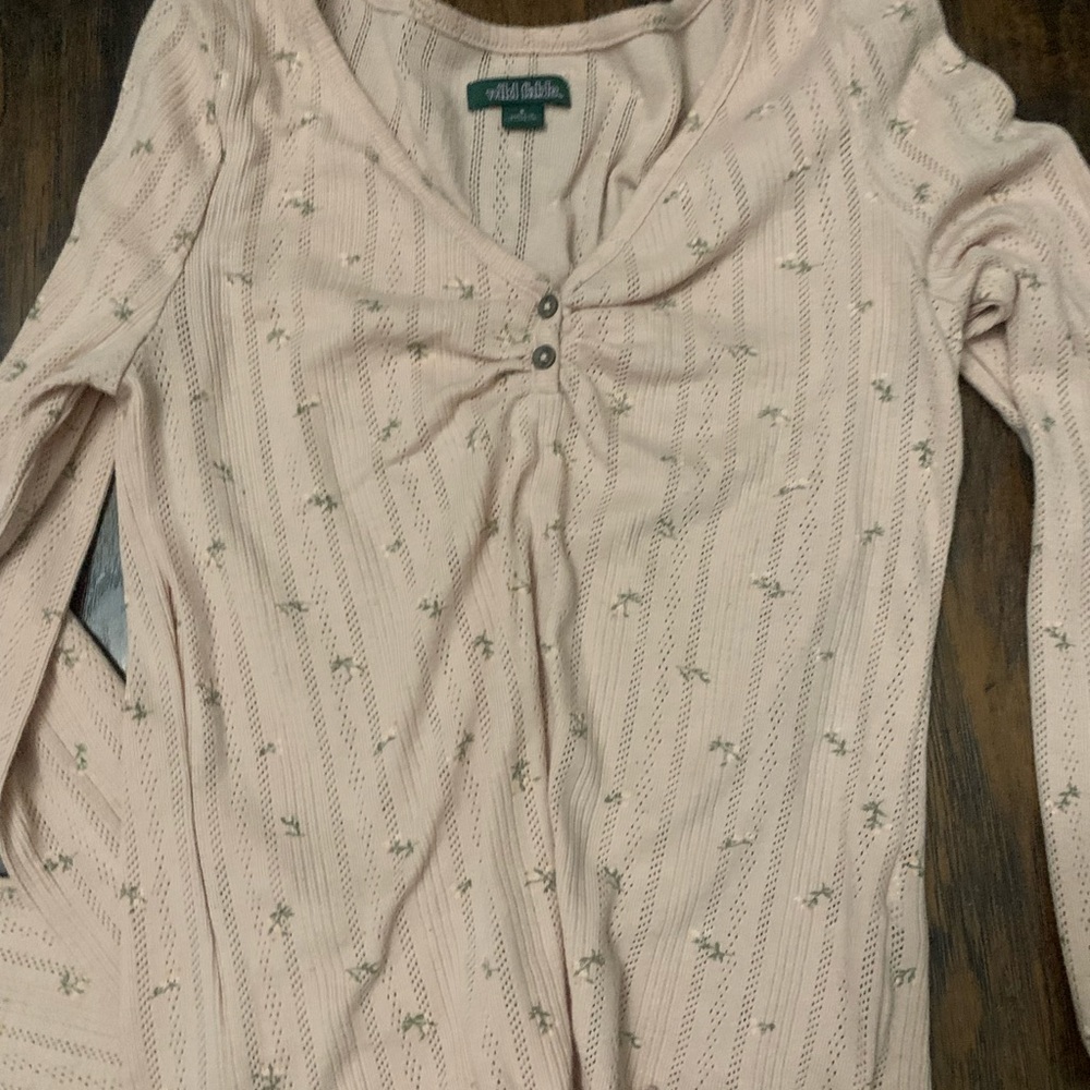 long sleeve ( wild fable )